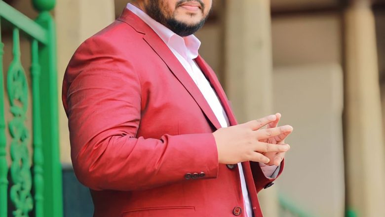 பொயட்டுகள் லிரிக் என்ஜினியர்களுக்கு நடுவே ஒரு தேனெடுக்கும் தொழிலாளி  Pottuvil Asmin : A Beacon in the Sea of Contemporary Tamil Lyrics*