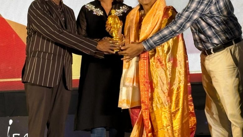 திரை நட்சத்திரம் குட்டி பத்மினிக்கு ” தாதா சாகிப் பால் கே விருது