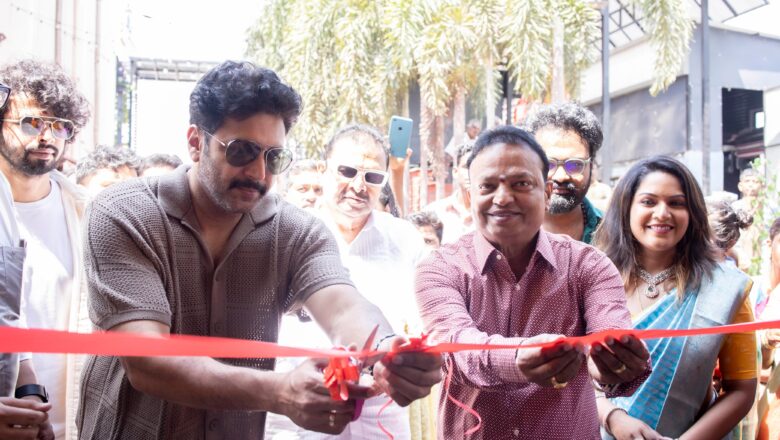 சென்னை கிழக்கு கடற்கரை சாலையில் நடிகர் ரவி மோகன் – தயாரிப்பாளர் டாக்டர் ஐசரி கே. கணேஷ் தொடங்கி வைத்த ‘ சட்டி கறி’ உணவகம்*