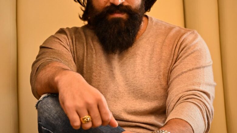 யாஷின் ‘டாக்ஸிக் : ஏ ஃபேரி டேல் ஃபார் க்ரோன்- அப்ஸ்’ இந்தியாவின் பெரிய அளவிலான இரு மொழி திரைப்படமாக